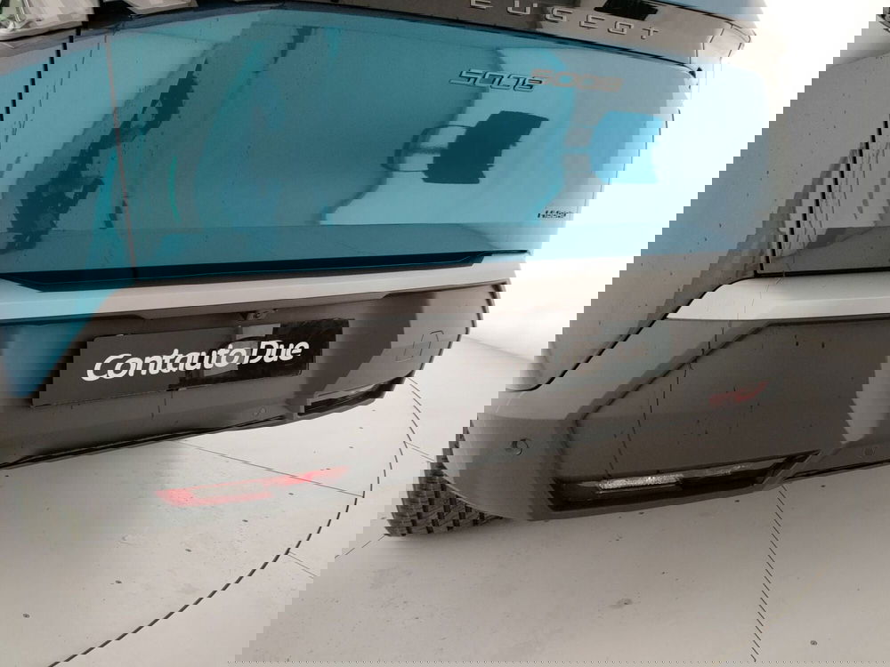 Peugeot 5008 nuova a Caserta (9)