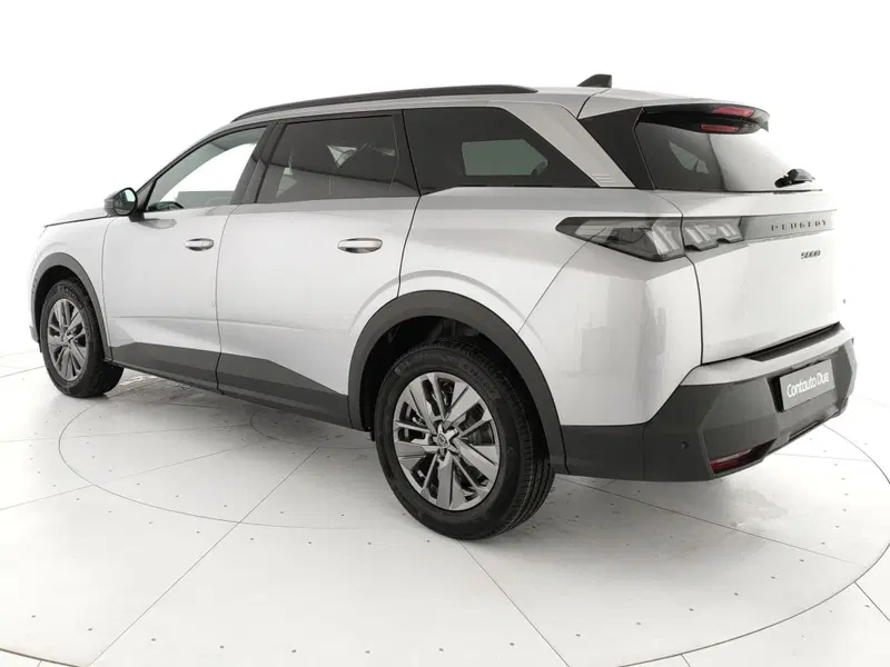 Peugeot 5008 nuova a Caserta (7)
