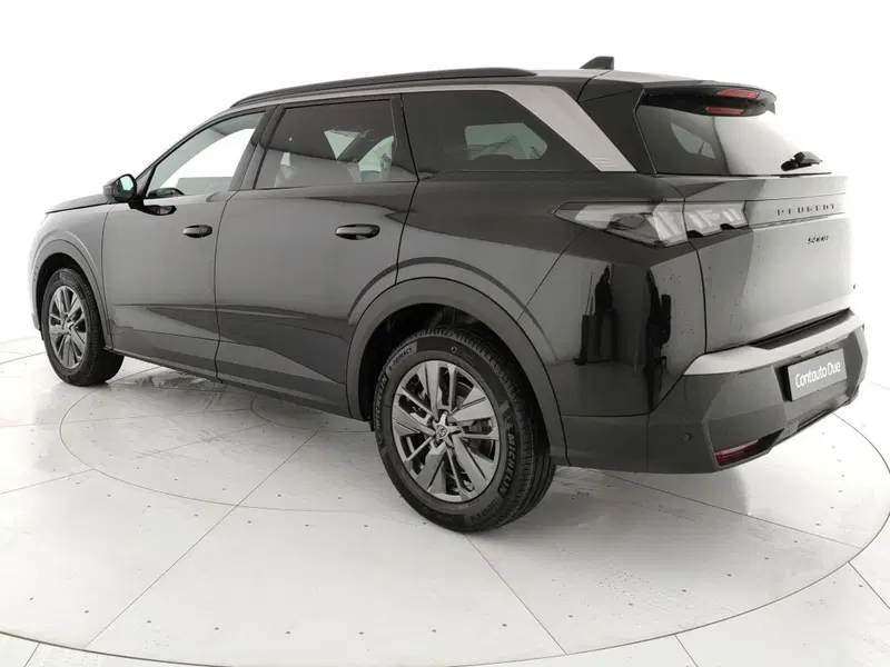 Peugeot 5008 nuova a Caserta (7)