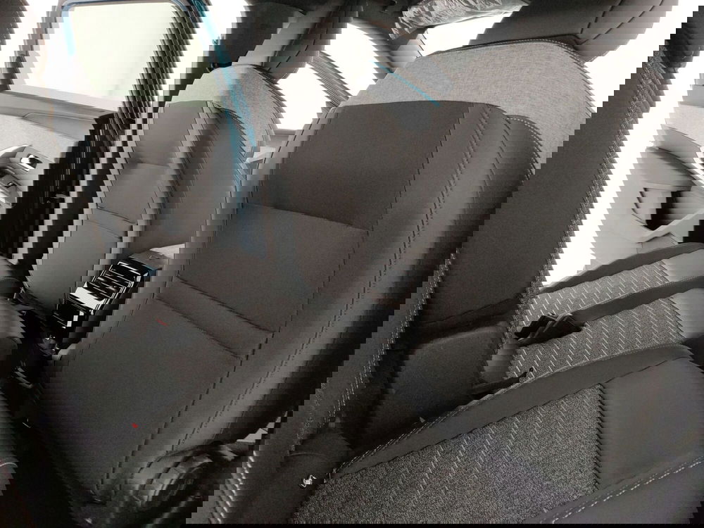 Peugeot 5008 nuova a Caserta (8)