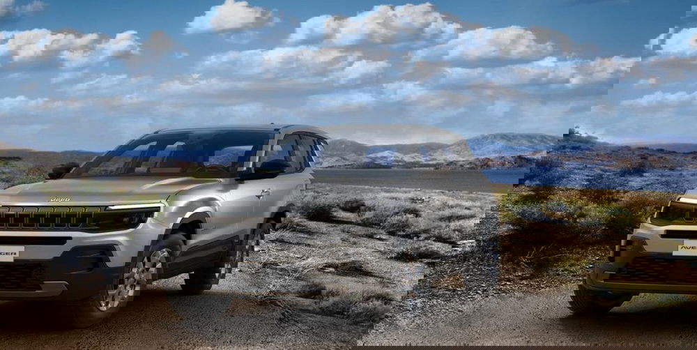 Jeep Avenger nuova a Torino