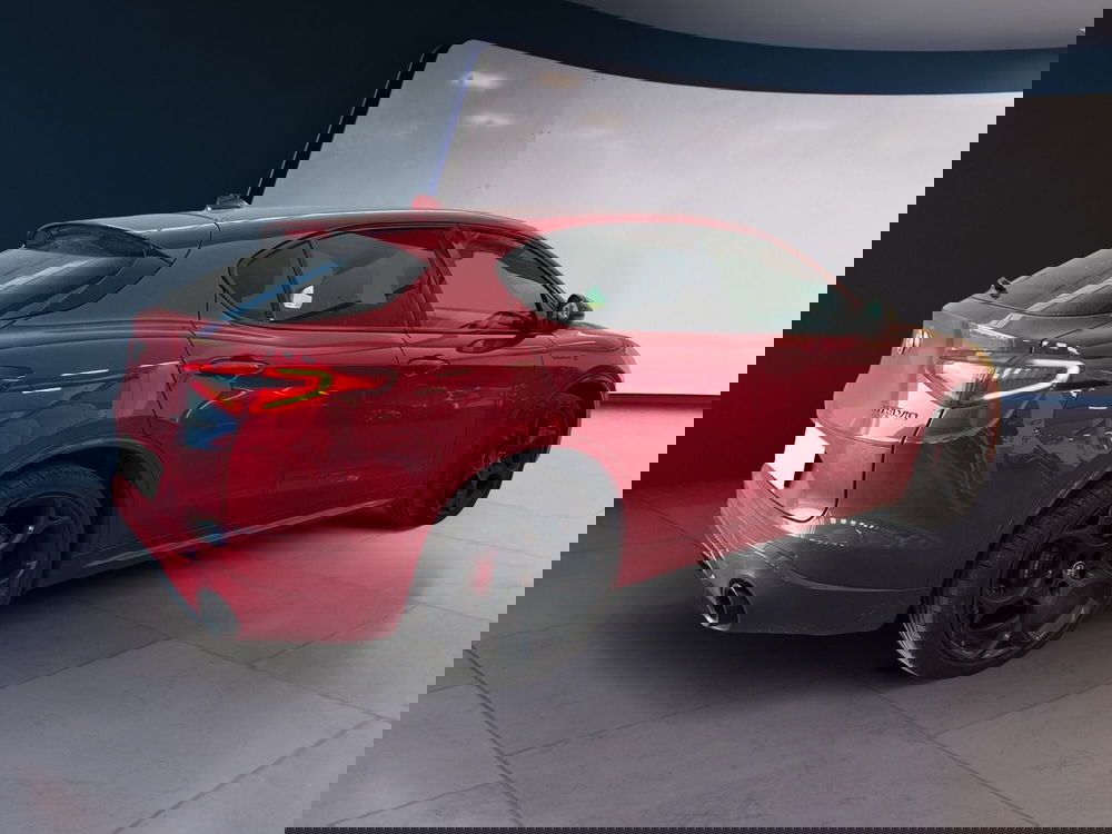 Alfa Romeo Stelvio usata a Torino (4)