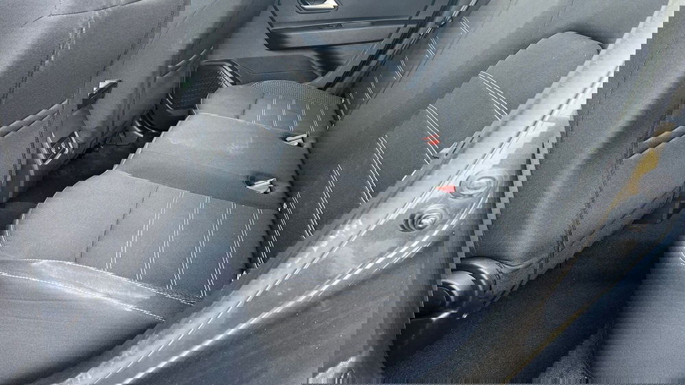 Dacia Duster usata a Viterbo (12)