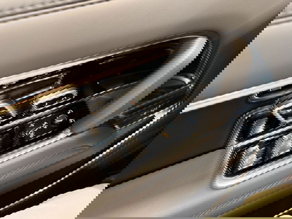 Land Rover Range Rover usata a Lecco (11)