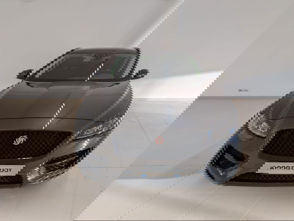 Jaguar F-Pace usata a Cuneo (8)