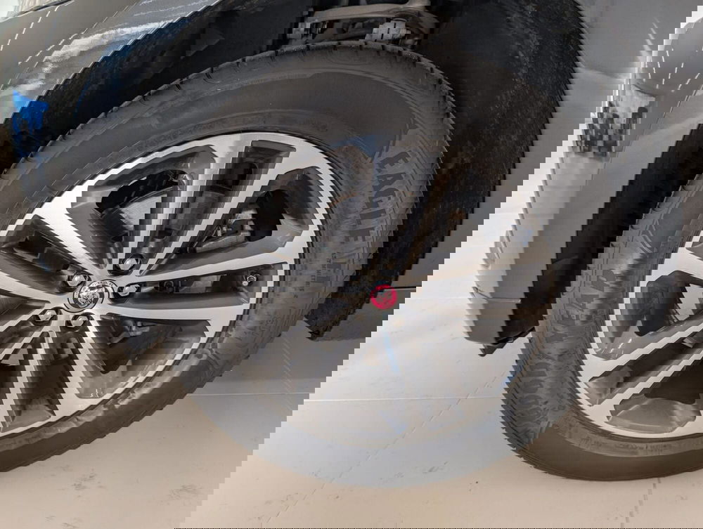 Jaguar F-Pace usata a Cuneo (9)