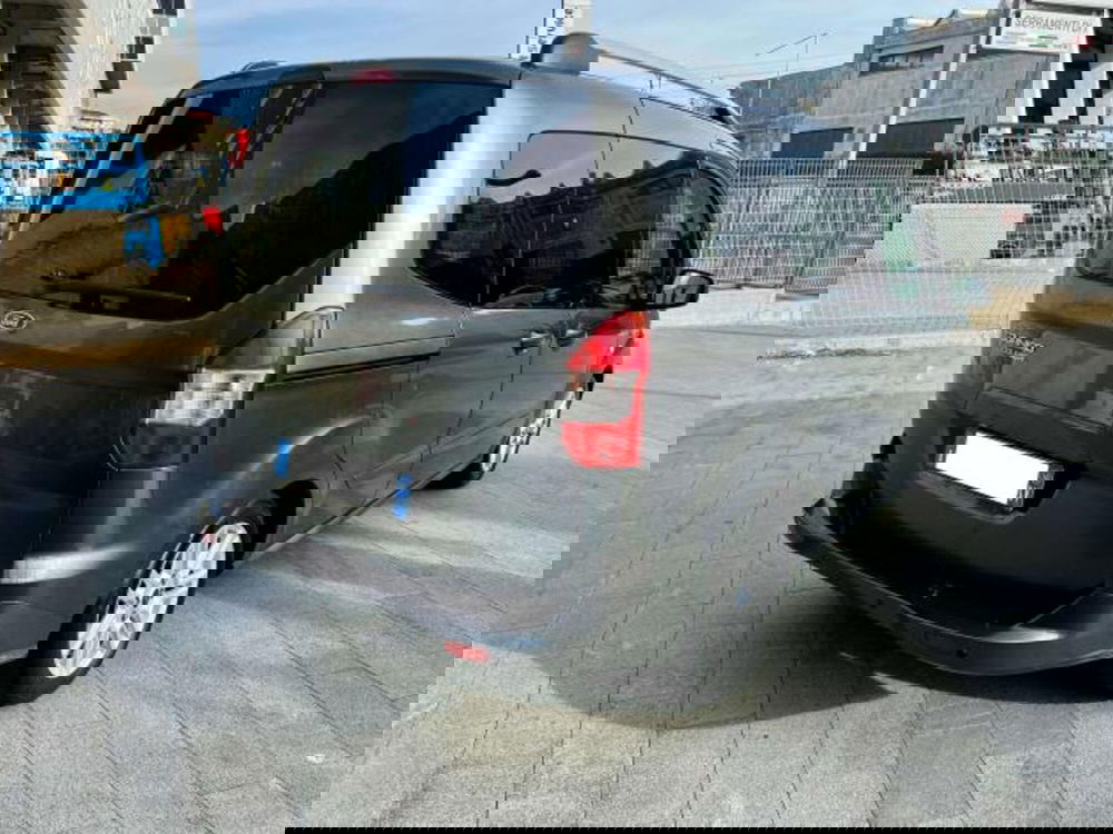 Ford Tourneo Courier usata a Savona (6)