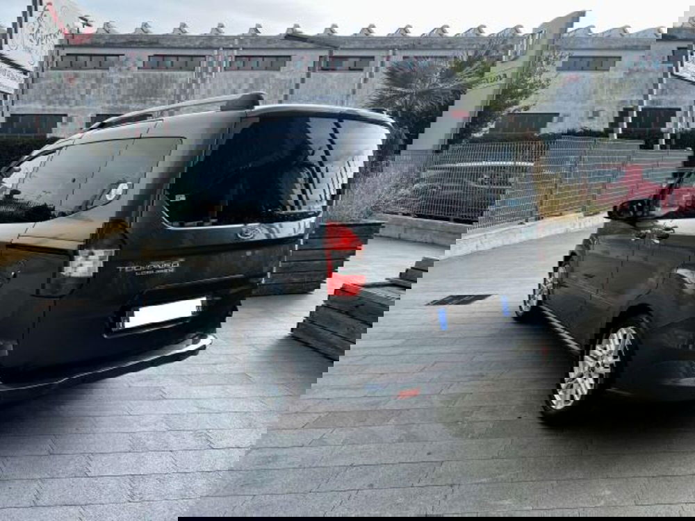 Ford Tourneo Courier usata a Savona (8)