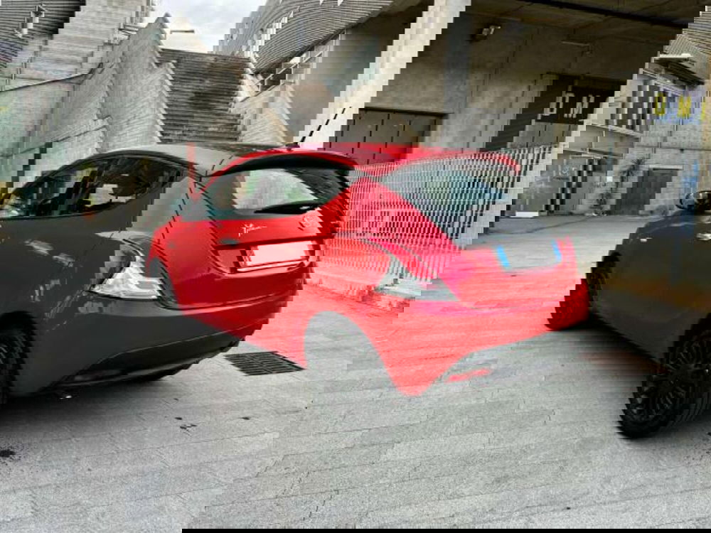 Lancia Ypsilon usata a Savona (5)