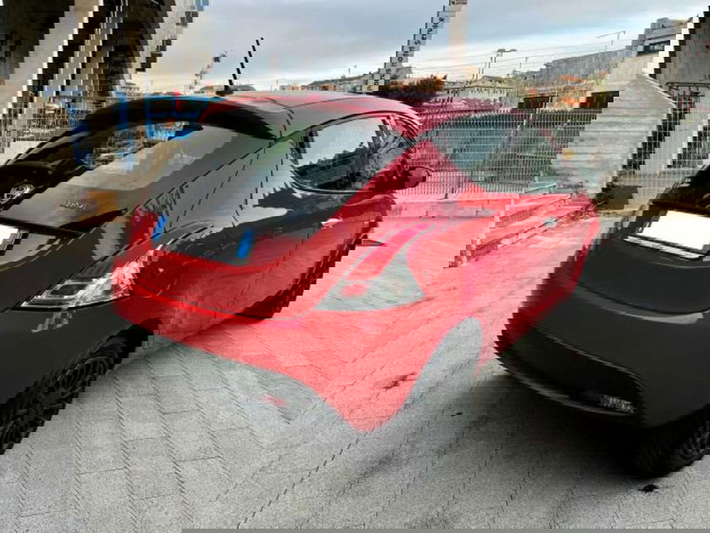 Lancia Ypsilon usata a Savona (7)