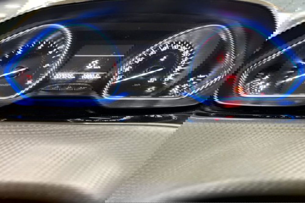 Peugeot 2008 usata a Latina (13)