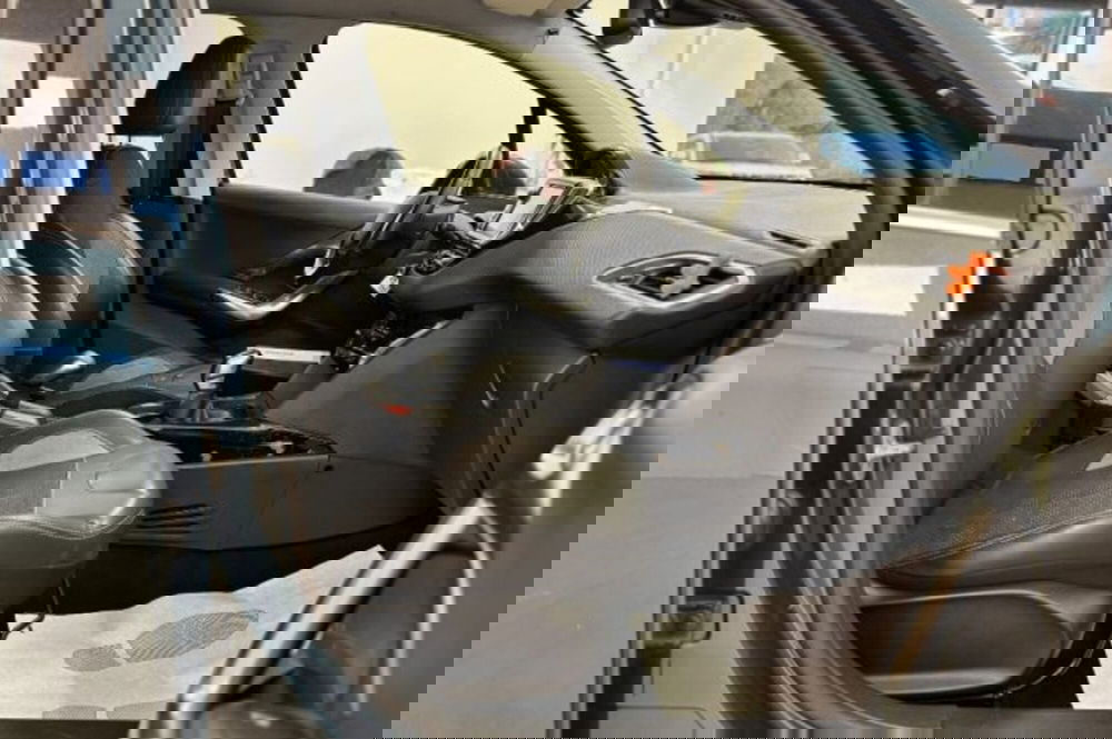 Peugeot 2008 usata a Latina (8)