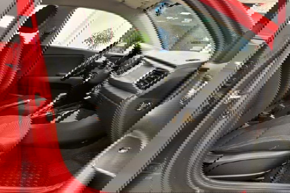 Kia Rio usata a Latina (8)