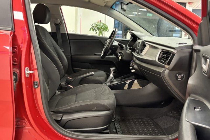 Kia Rio usata a Latina (8)
