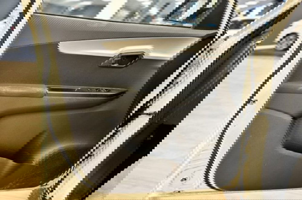 Mahindra KUV100 usata a Latina (12)