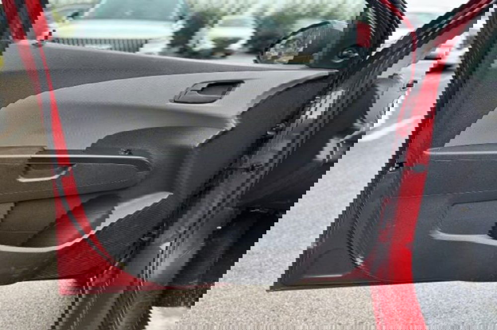 Chevrolet Aveo usata a Latina (12)