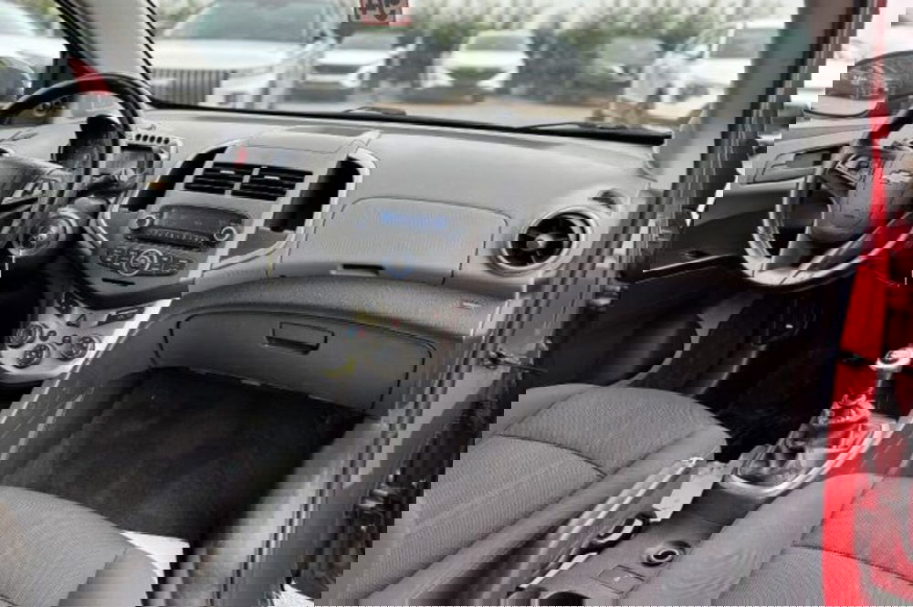 Chevrolet Aveo usata a Latina (9)