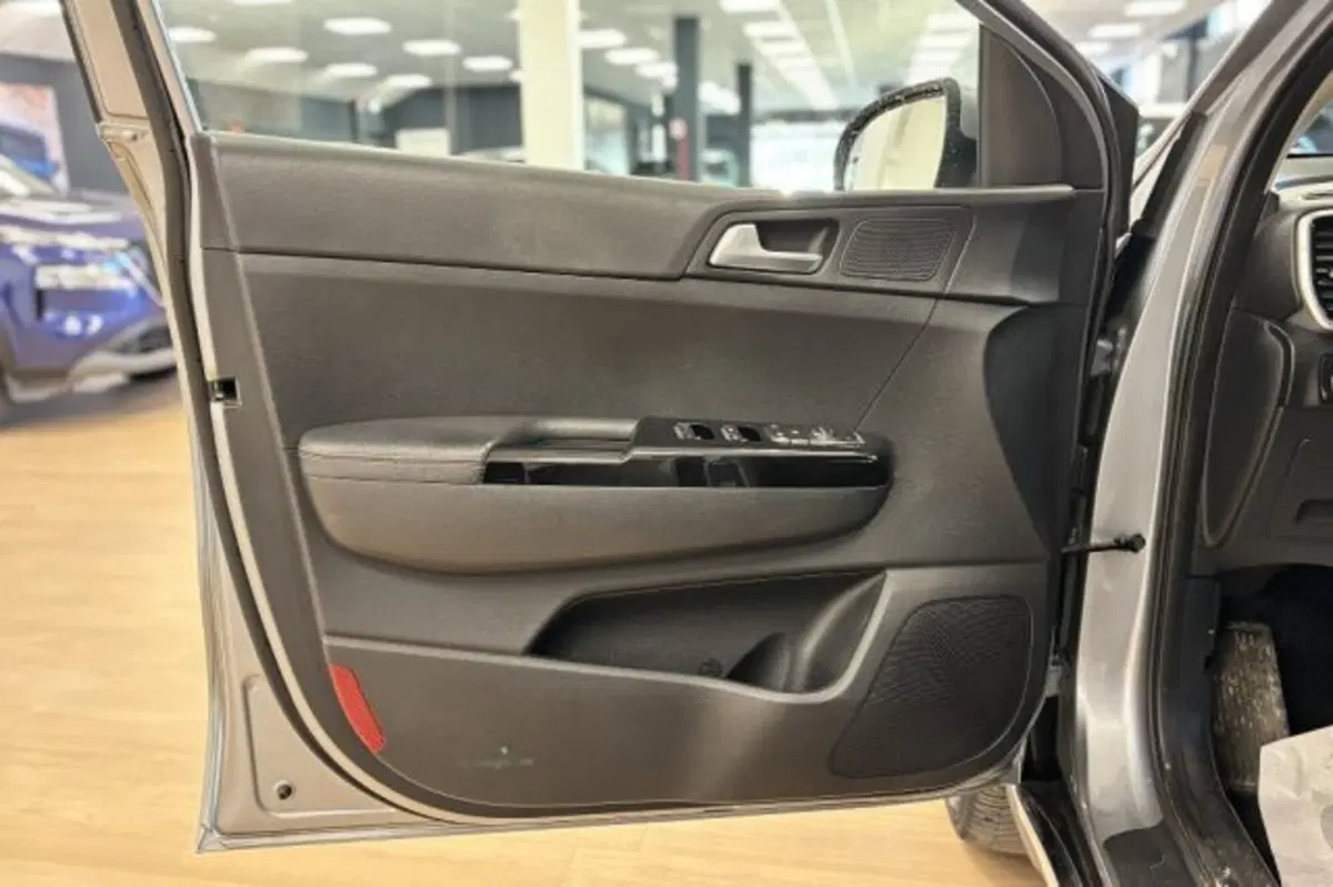 Kia Sportage usata a Latina (12)