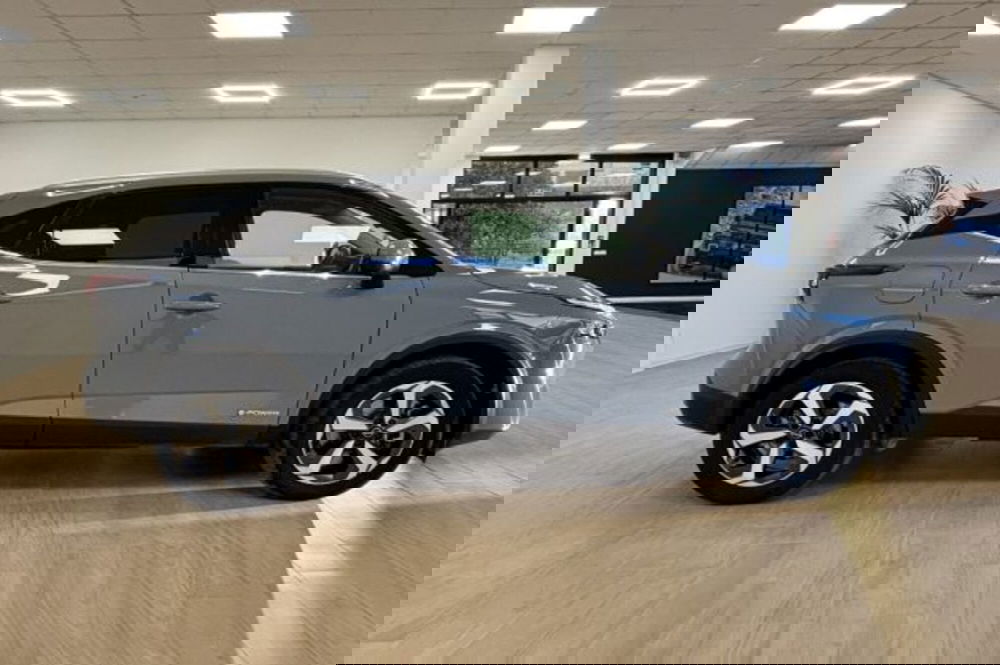 Nissan Qashqai usata a Latina (4)