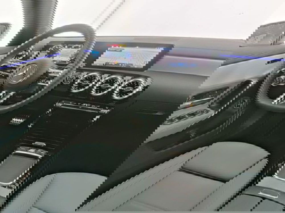 Mercedes-Benz CLA Shooting Brake usata a Milano (4)