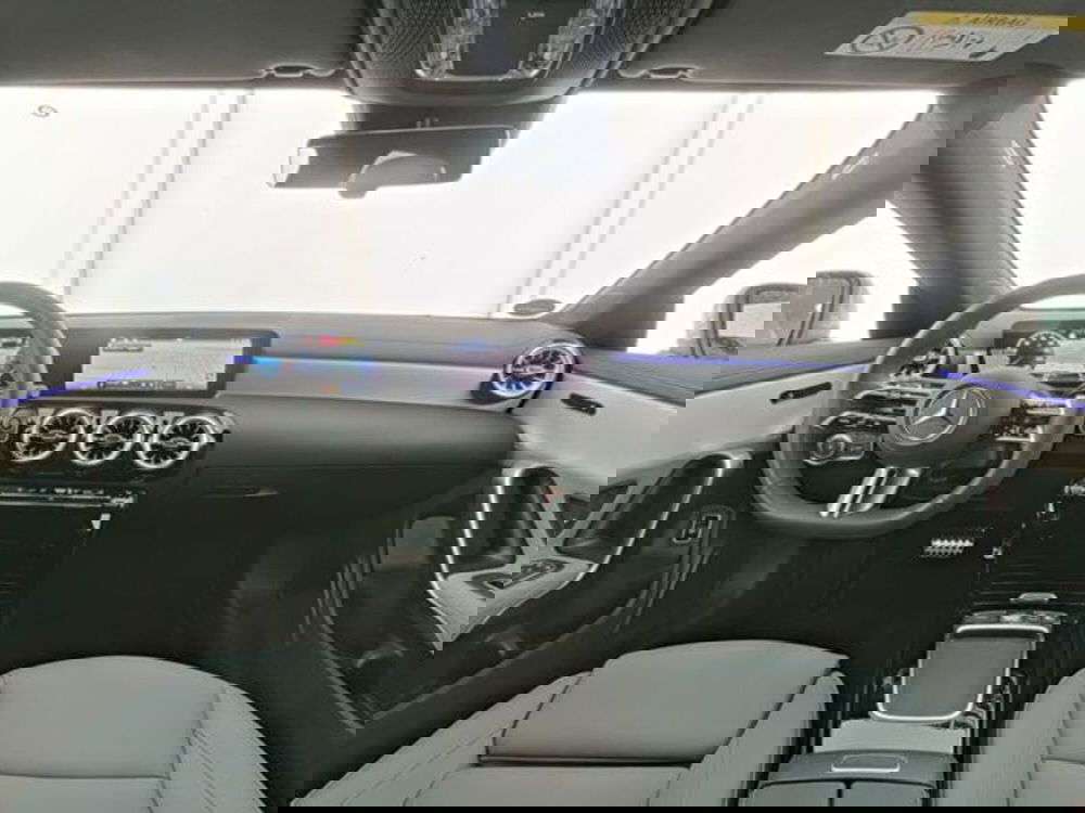 Mercedes-Benz CLA Shooting Brake usata a Milano (5)