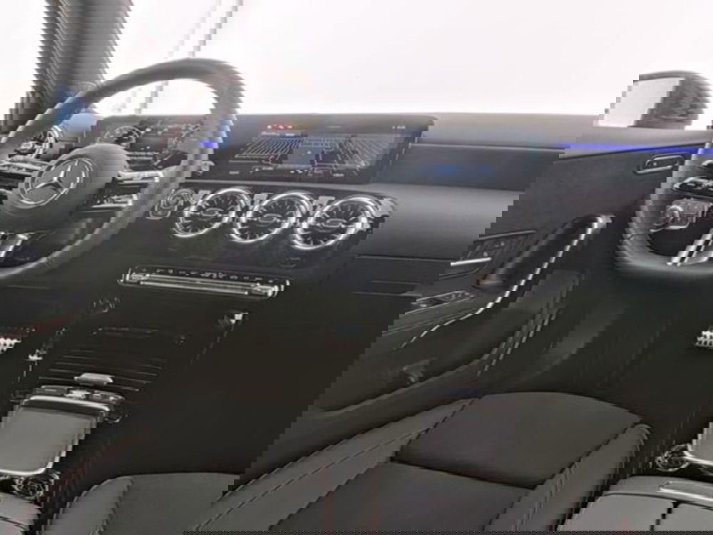Mercedes-Benz Classe A Sedan usata a Milano (4)