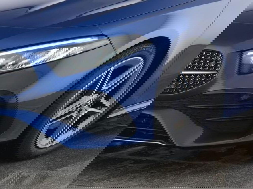 Mercedes-Benz Classe A Sedan usata a Milano (9)