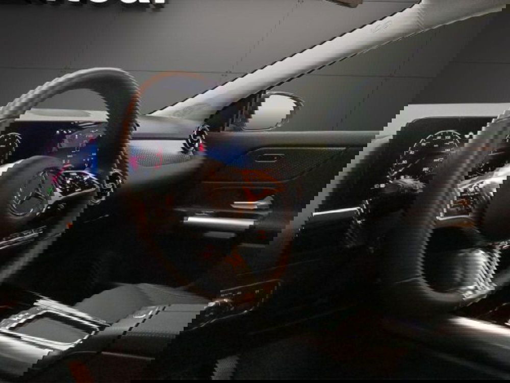 Mercedes-Benz GLA SUV usata a Novara (15)