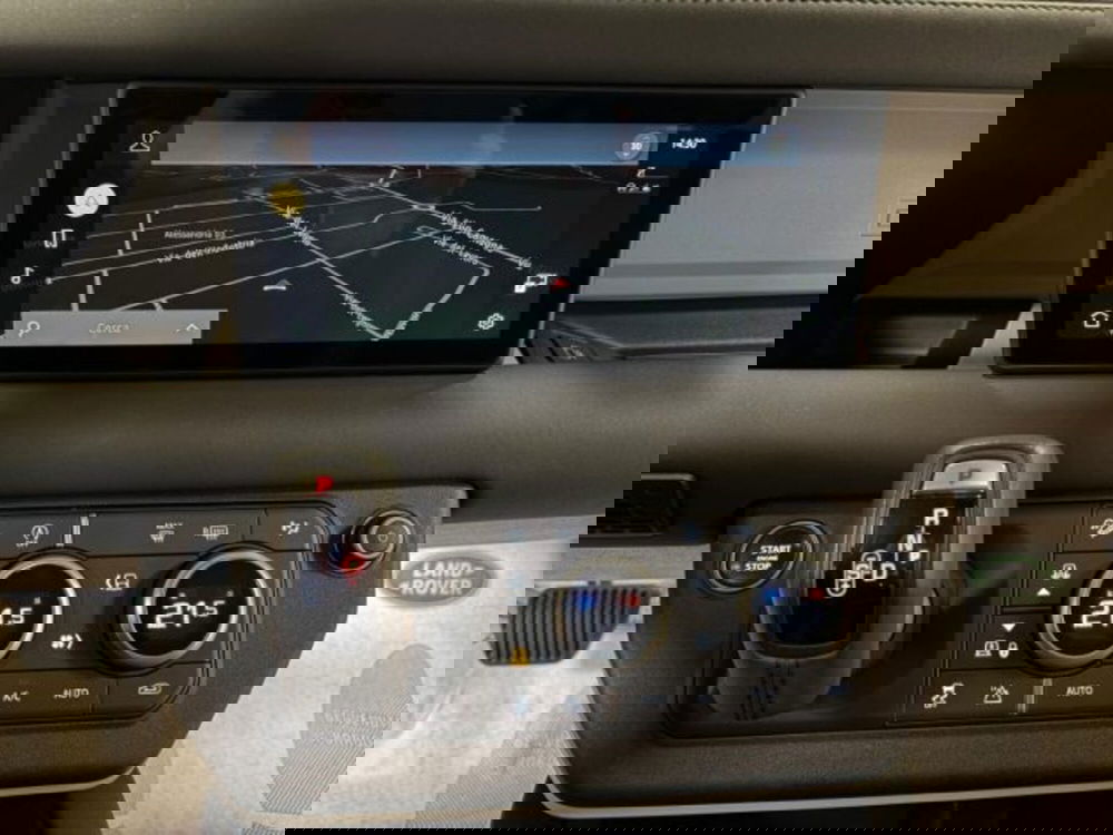 Land Rover Defender usata a Cuneo (11)