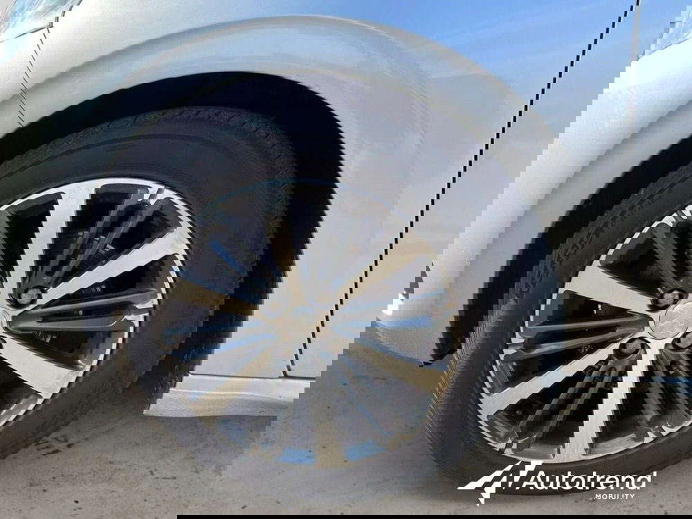 Peugeot 208 usata a Bari (5)