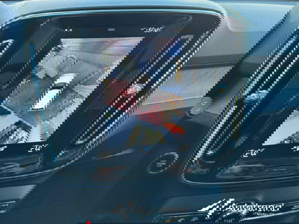 Volvo XC40 usata a Bari (11)