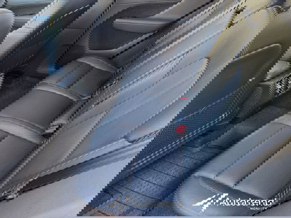 Volvo XC40 usata a Bari (13)