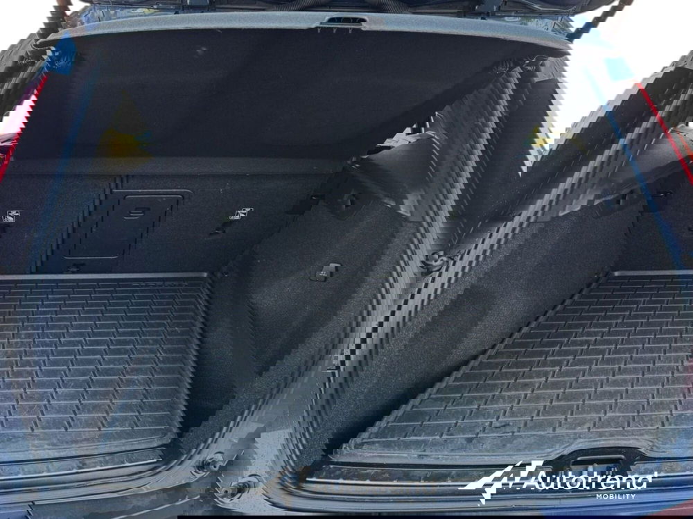 Volvo XC40 usata a Bari (14)