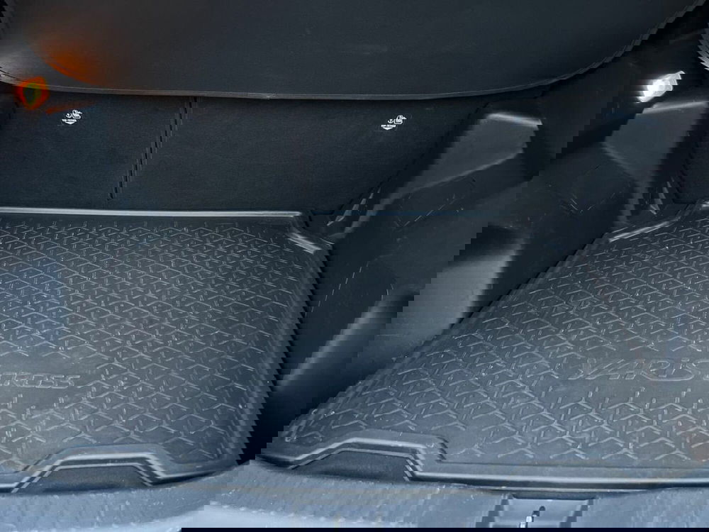 Toyota Yaris Cross usata a Sondrio (12)