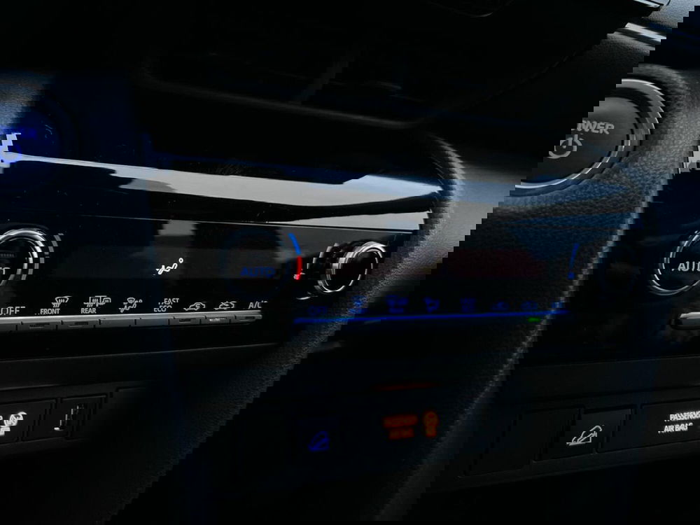 Toyota Yaris Cross usata a Sondrio (15)