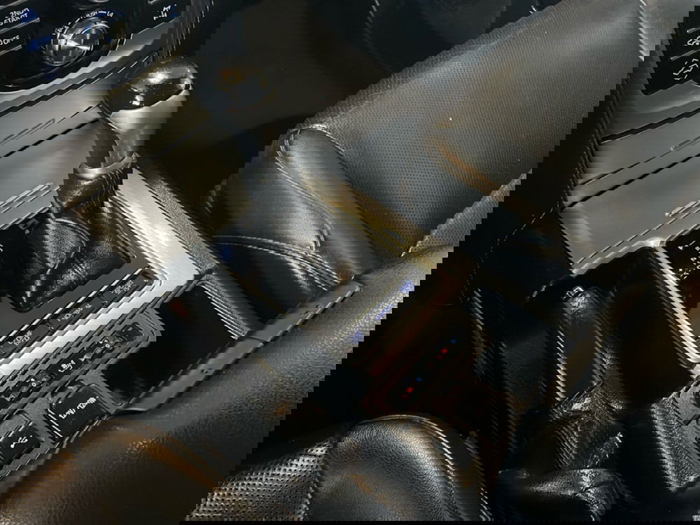 Toyota Land Cruiser usata a Piacenza (17)