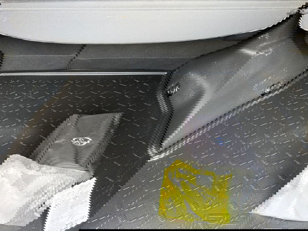 Toyota Rav4 usata a Como (11)