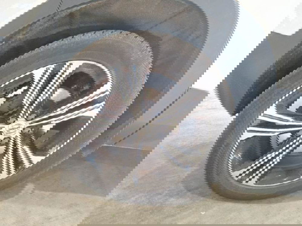 Volvo XC40 usata a Salerno (18)