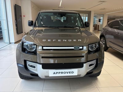 Land Rover Defender 90 3.0d i6 mhev SE awd 200cv auto del 2021 usata a Torino