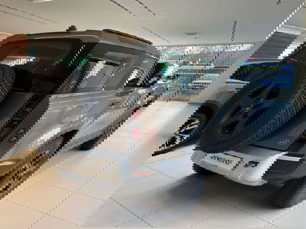 Land Rover Defender usata a Torino (16)