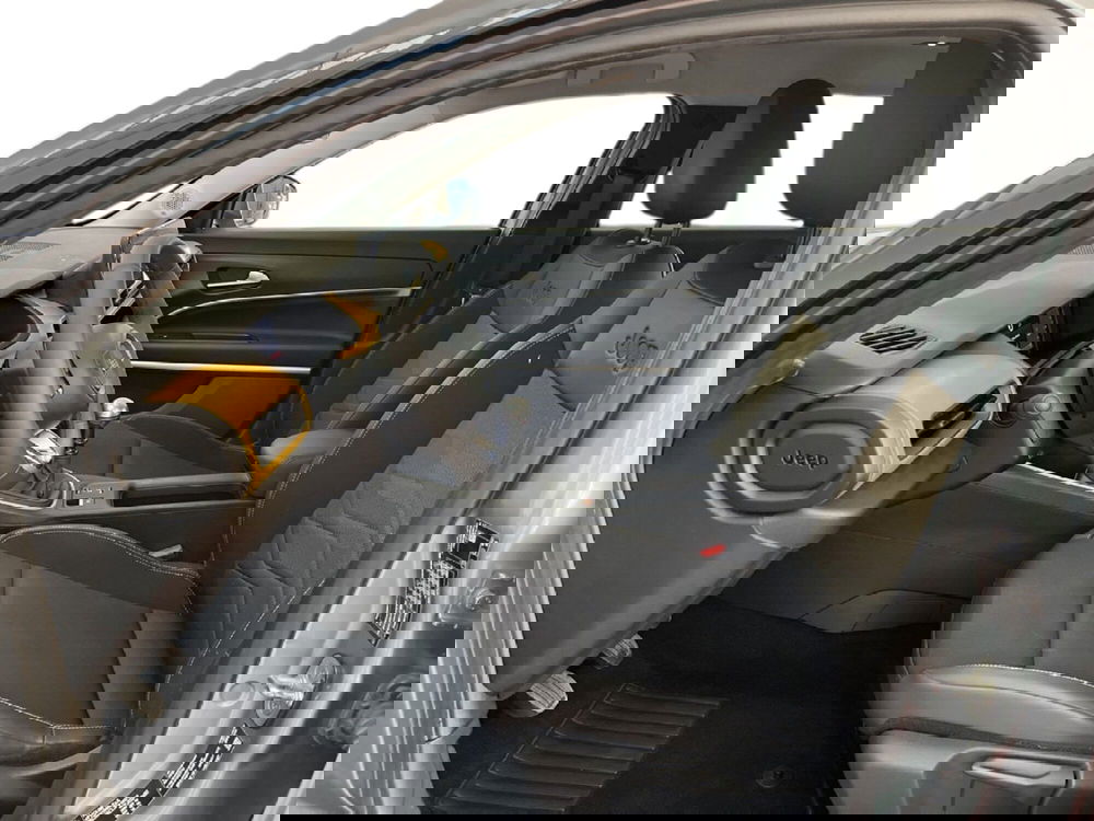 Jeep Avenger usata a Torino (9)