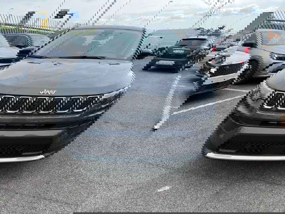 Jeep Compass nuova a Milano (2)