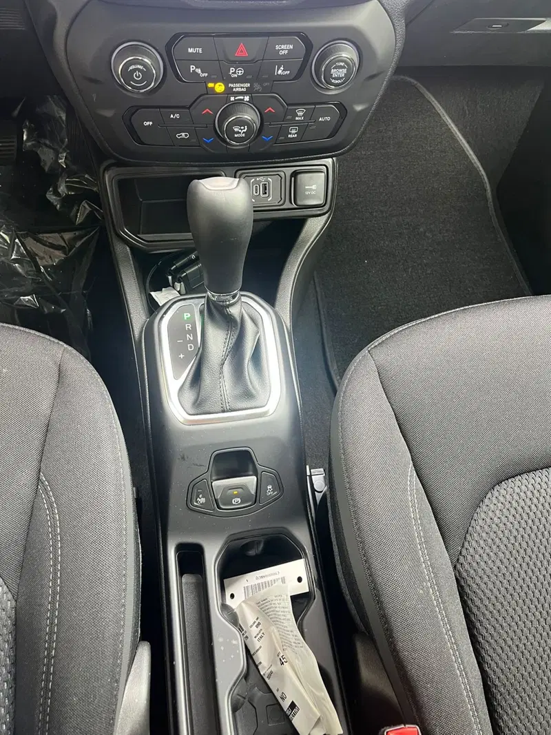 Jeep Renegade nuova a Milano (16)