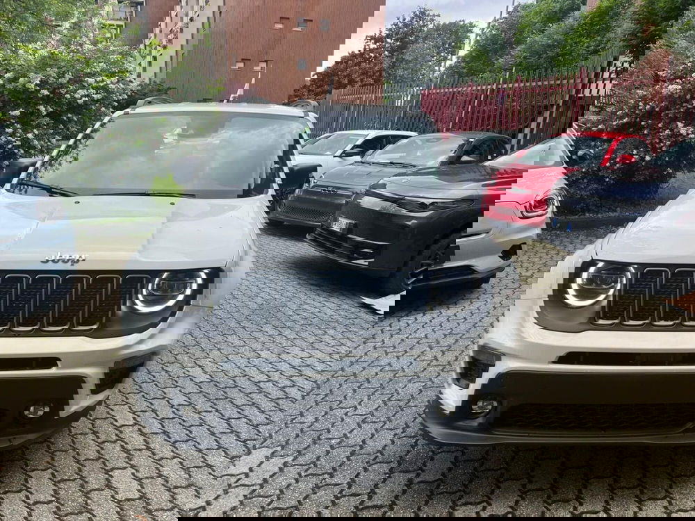 Jeep Renegade nuova a Milano (2)