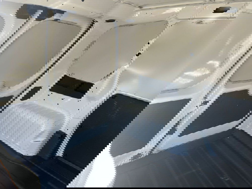 Fiat Fiorino usata a Milano (12)