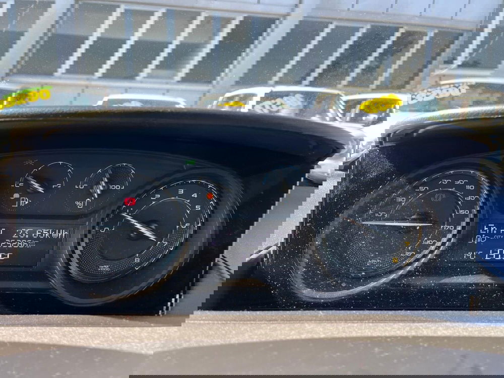 Lancia Ypsilon usata a Milano (18)