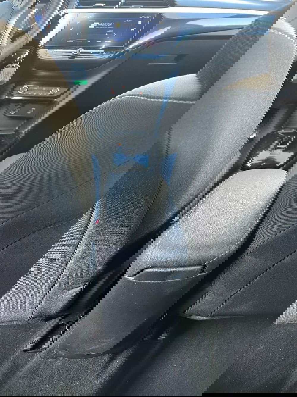 Opel Corsa-e usata a Milano (5)