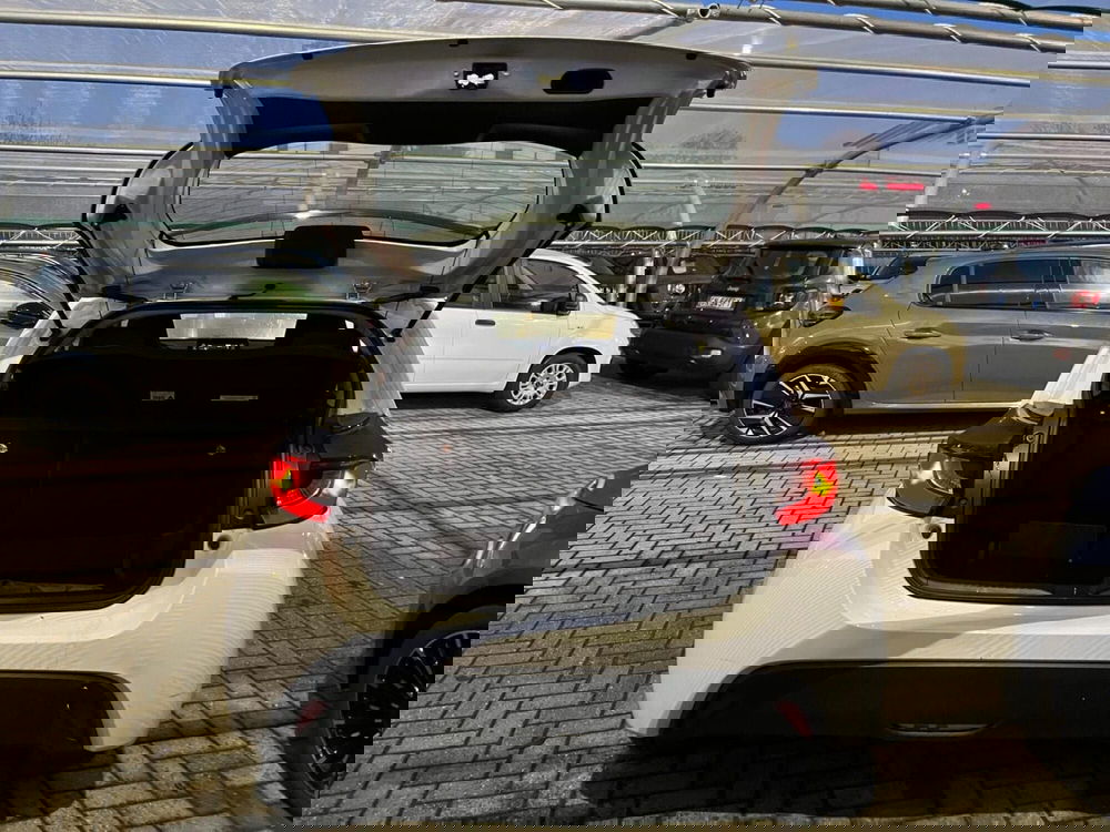 Toyota Yaris usata a Milano (11)