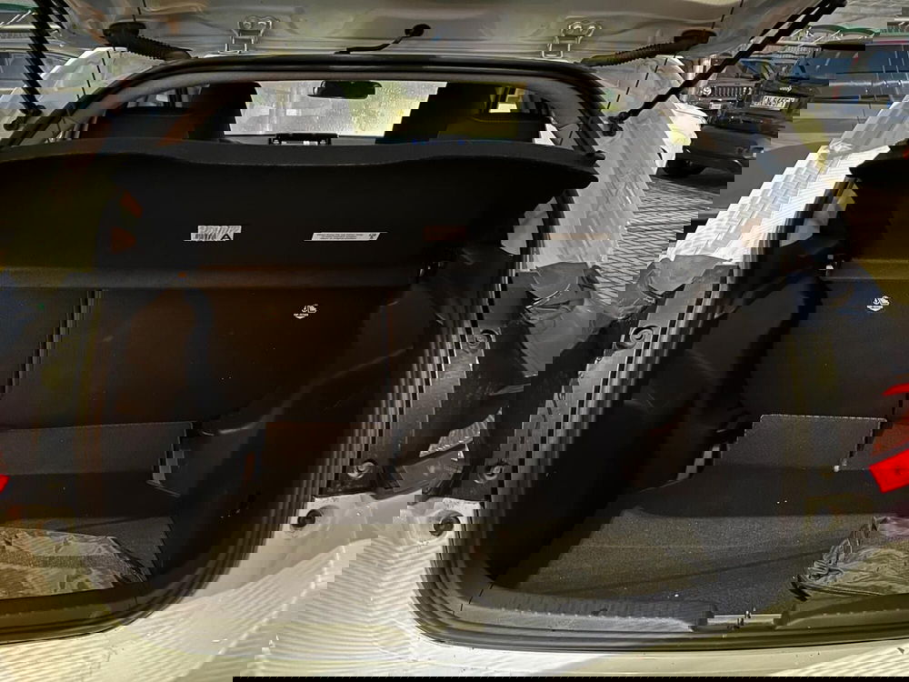 Toyota Yaris usata a Milano (12)