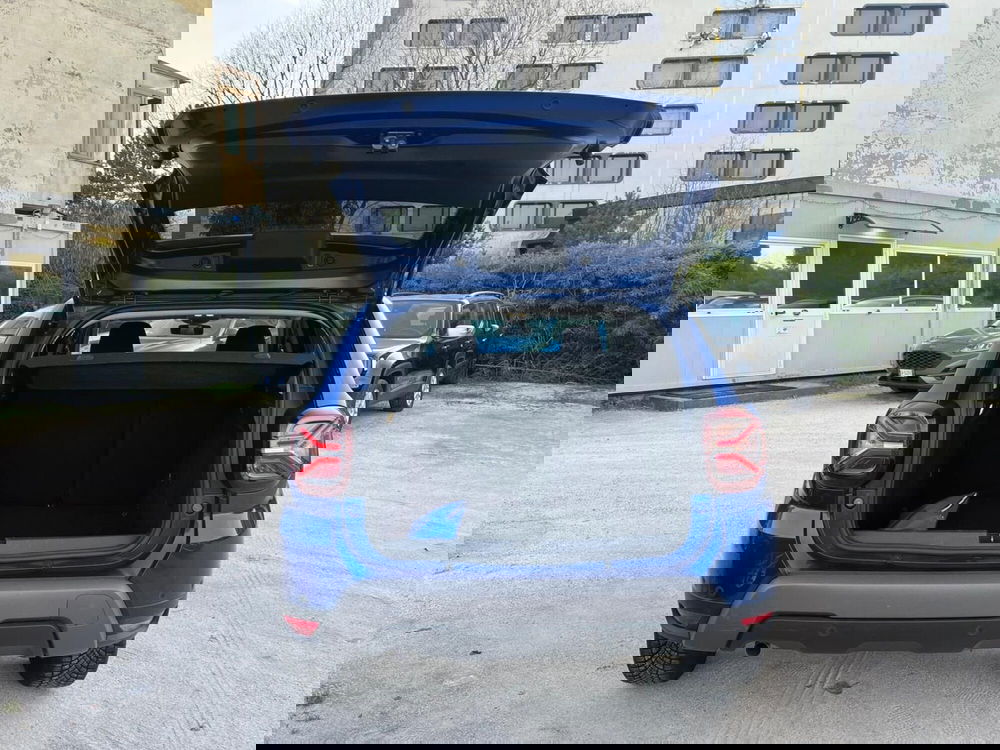 Dacia Duster usata a Milano (11)